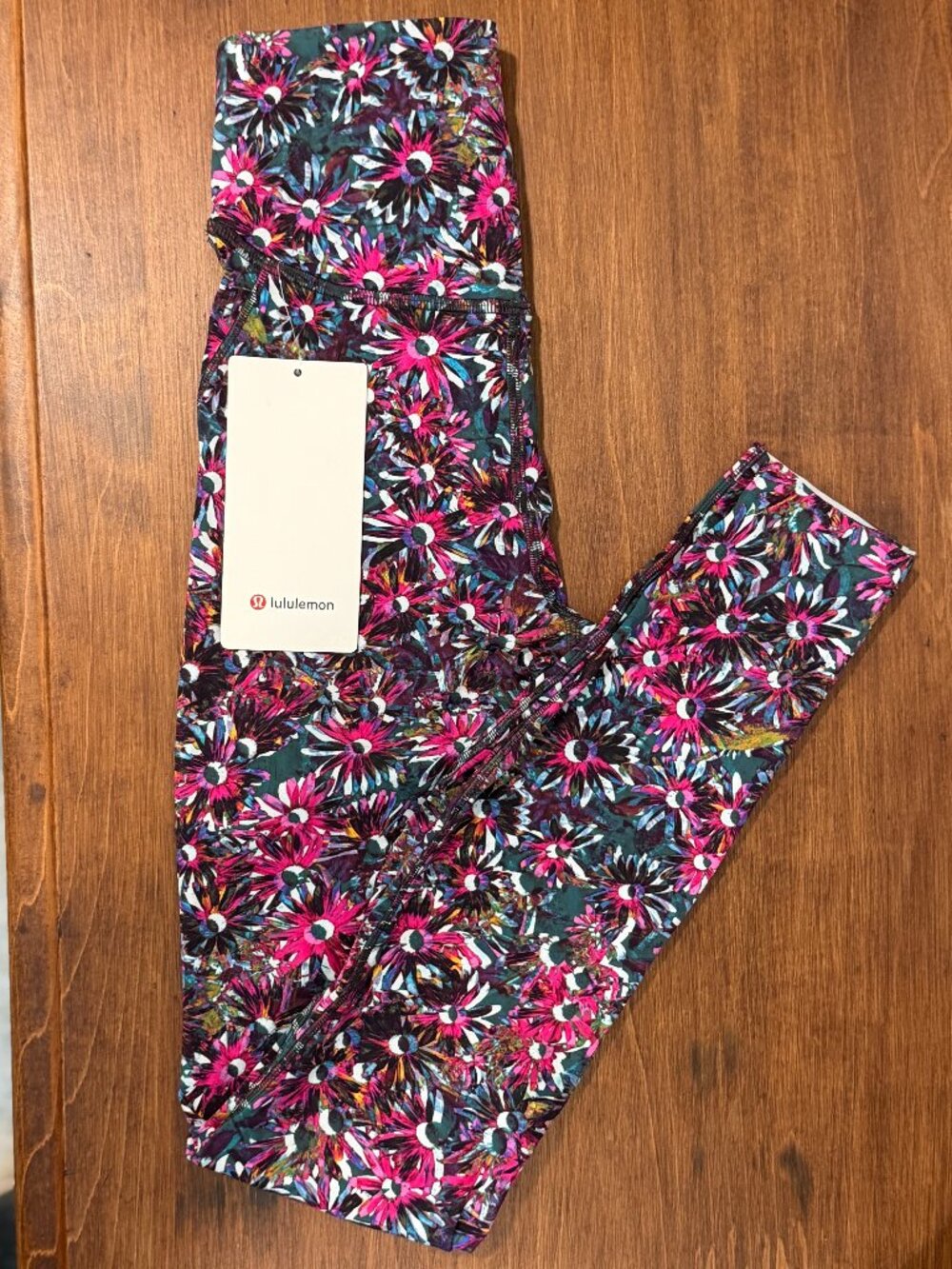 Lululemon Leggings Women Size 2 Floral Base Pace HR Tight 28" Brushed-BEAUTIFUL!